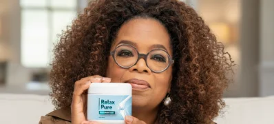 freepik__img2-segurando-o-frasco-de-relax-pure-img1-interio__50917 freepik__img2-segurando-o-frasco-de-relax-pure-img1-interio__50917